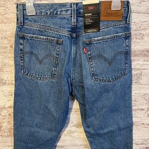 Levi Wedgie Jeans - 26